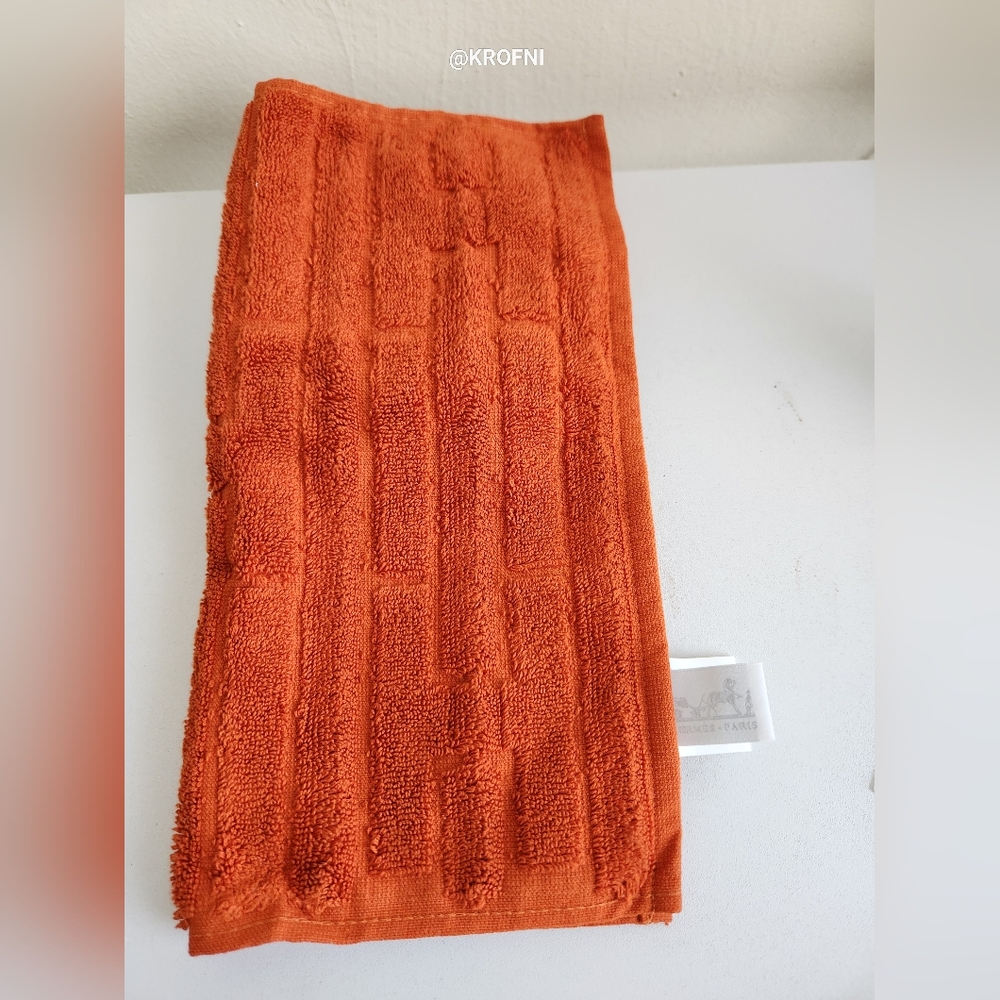 Hermes Labyrinthe Orange Cotton Towel - Picture 2 of 4